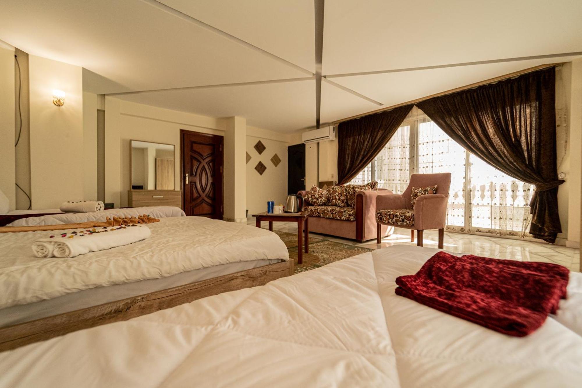 Gardenia Hotel Pyramids View Nazlet el-Sîsi Buitenkant foto